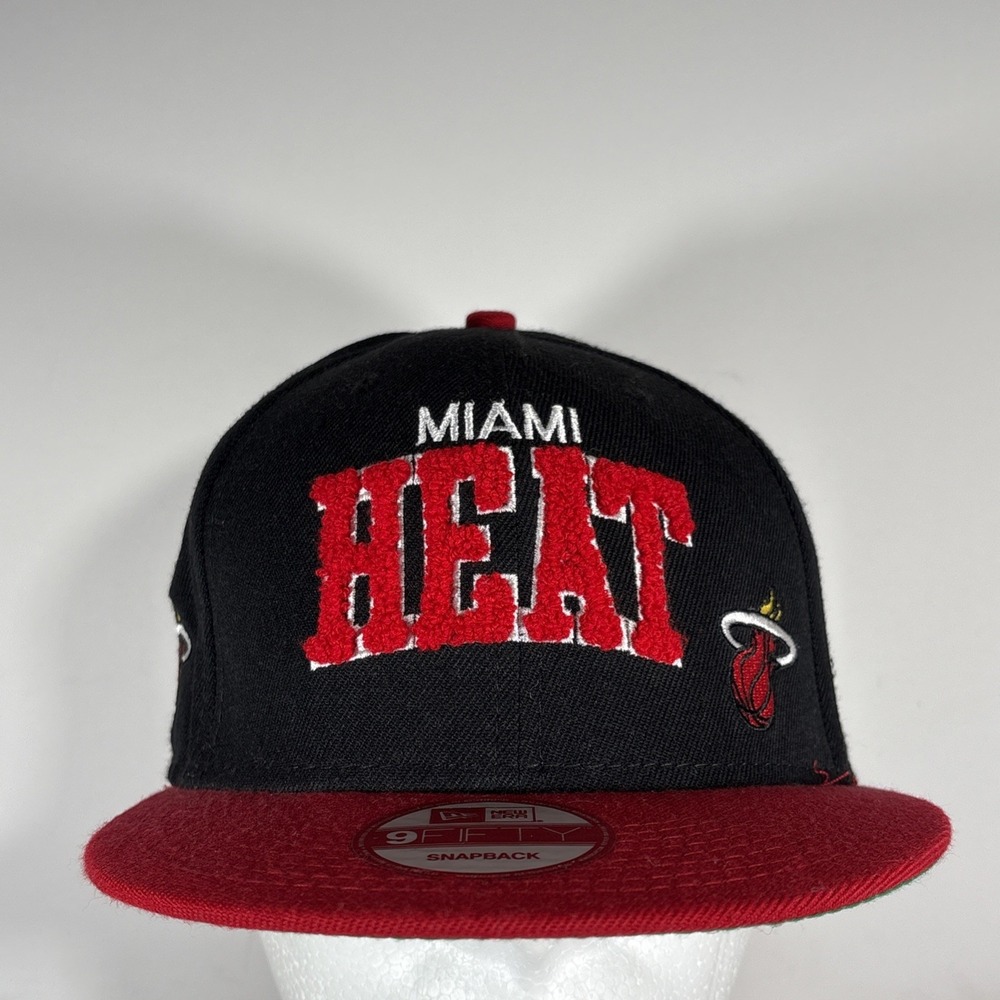 New Era 9FIFTY Miami Heat Black & Red‎ NBA Snapback Hat